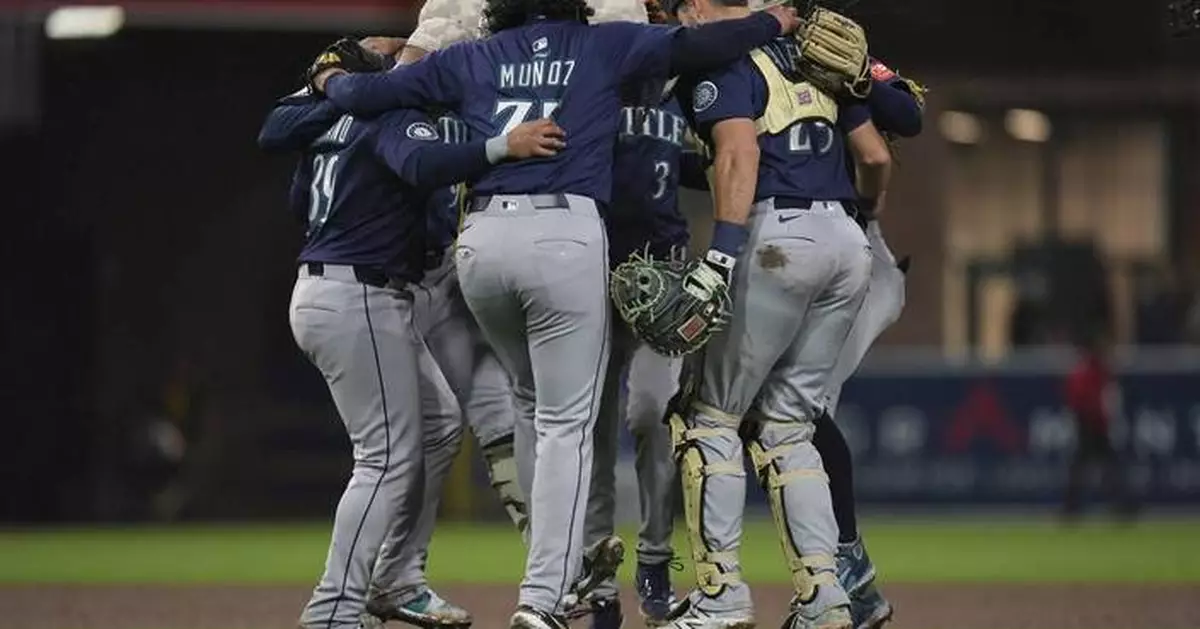 Cal Raleigh hits go-ahead homer in 7th in Mariners' 4-1 victory over Padres