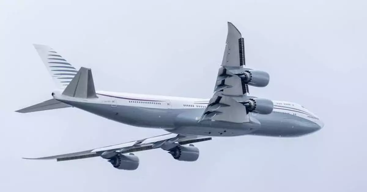 Trump defends the prospect of Qatar gifting him a plane to use as Air Force One