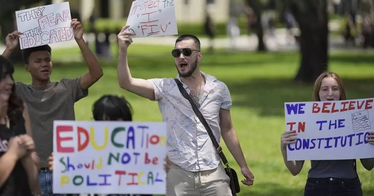 Federal judge blocks immigration authorities from revoking international students' legal status