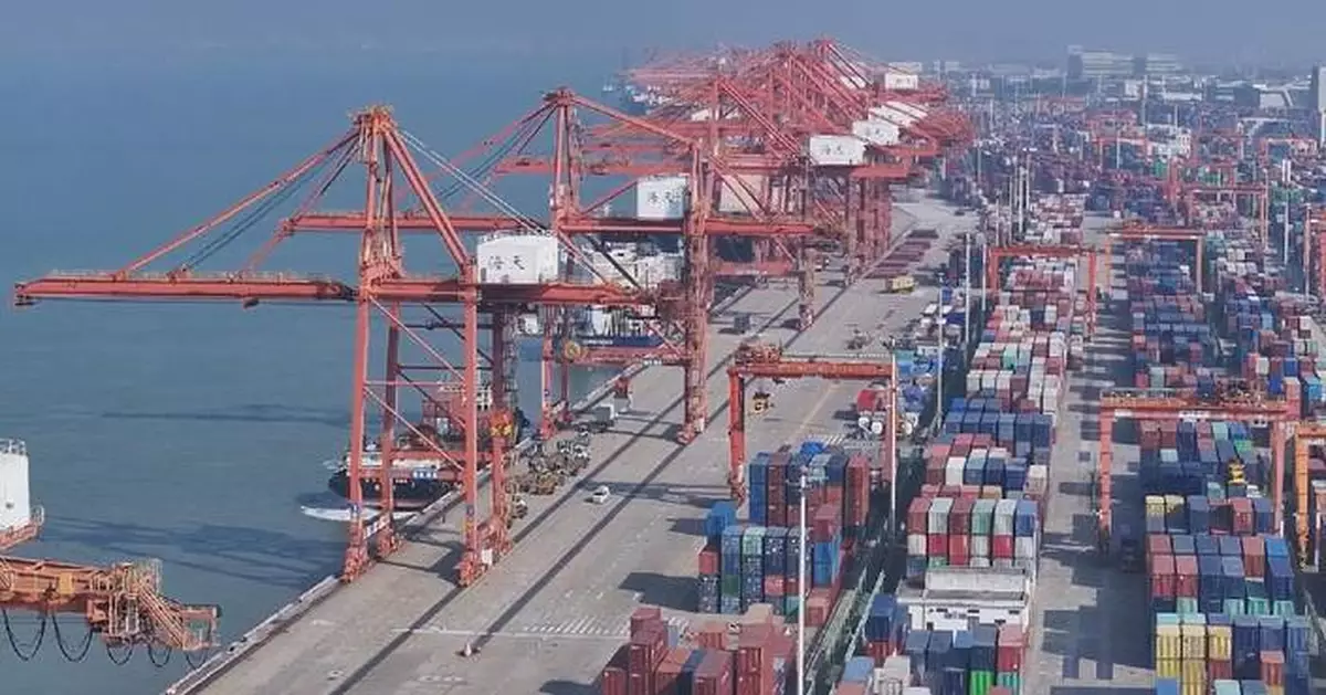 China's imports, exports of goods in steady growth in April: spokesman