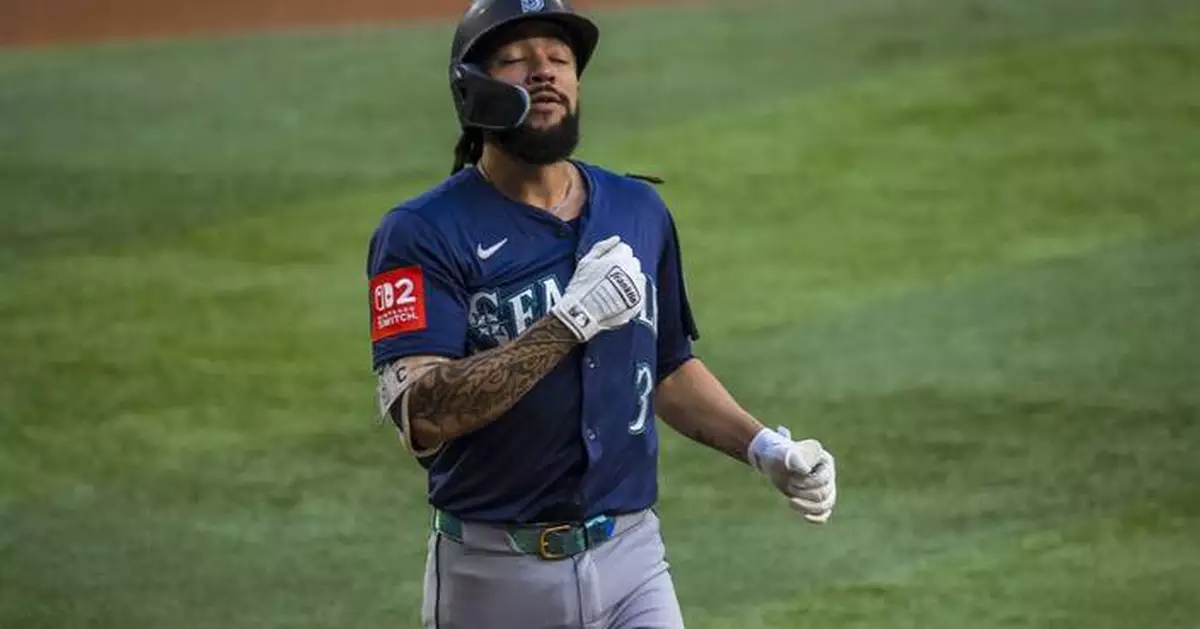 Tellez hits an RBI single in the 9th as the Mariners beat the Rangers 2-1 for their 6th straight win