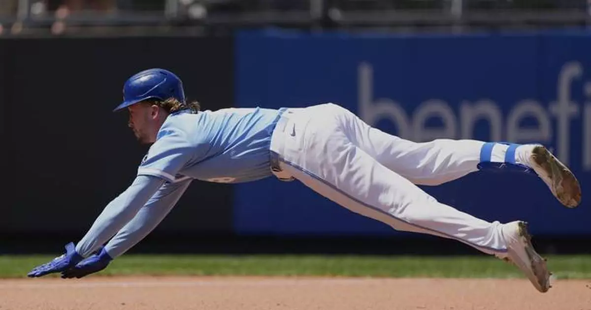 Waters' pinch-hit triple in the 7th inning sparks Royals to 2-1 victory over Cardinals