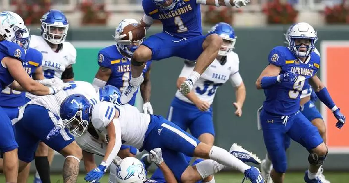 FCS teams would be allowed to play 12 regular-season games every year under recommendation