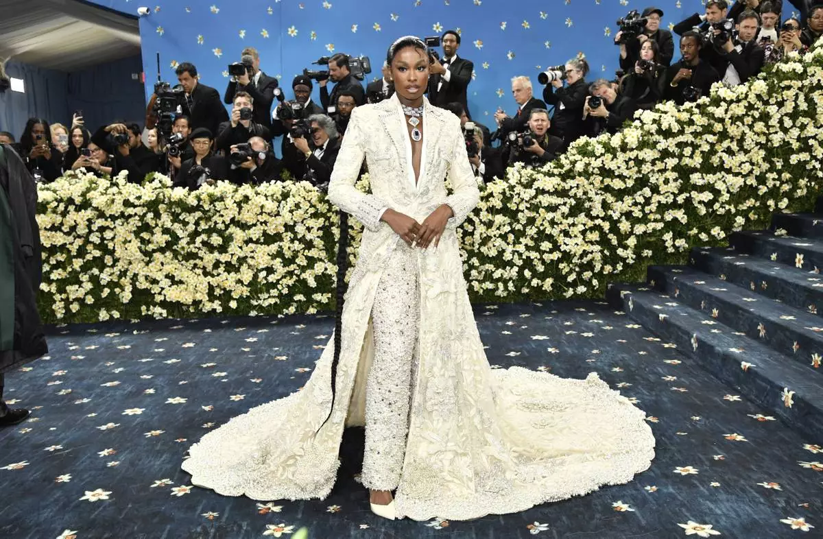 Coco Jones attends The Metropolitan Museum of Art's Costume Institute benefit gala celebrating the opening of the "Superfine: Tailoring Black Style" exhibition on Monday, May 5, 2025, in New York. (Photo by Evan Agostini/Invision/AP)