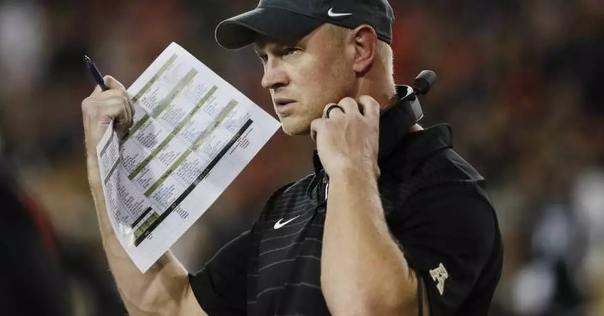 Scott Frost's return to UCF earns him a five-year contract valued at $22.1M; starting salary $3.9M