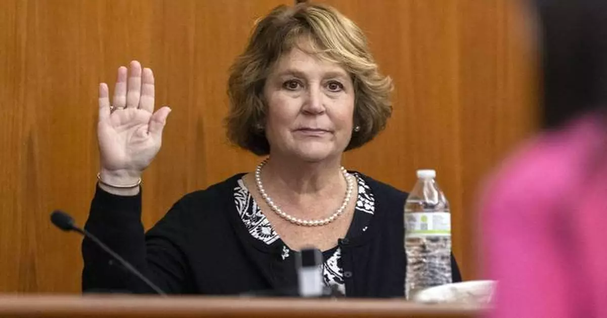 Court clerk in Murdaugh murder trial charged with showing sealed photographs, perjury