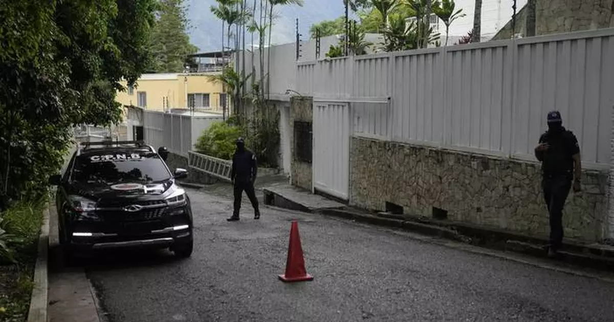 Venezuelan opposition members leave Argentine diplomatic compound after over a year and are in US