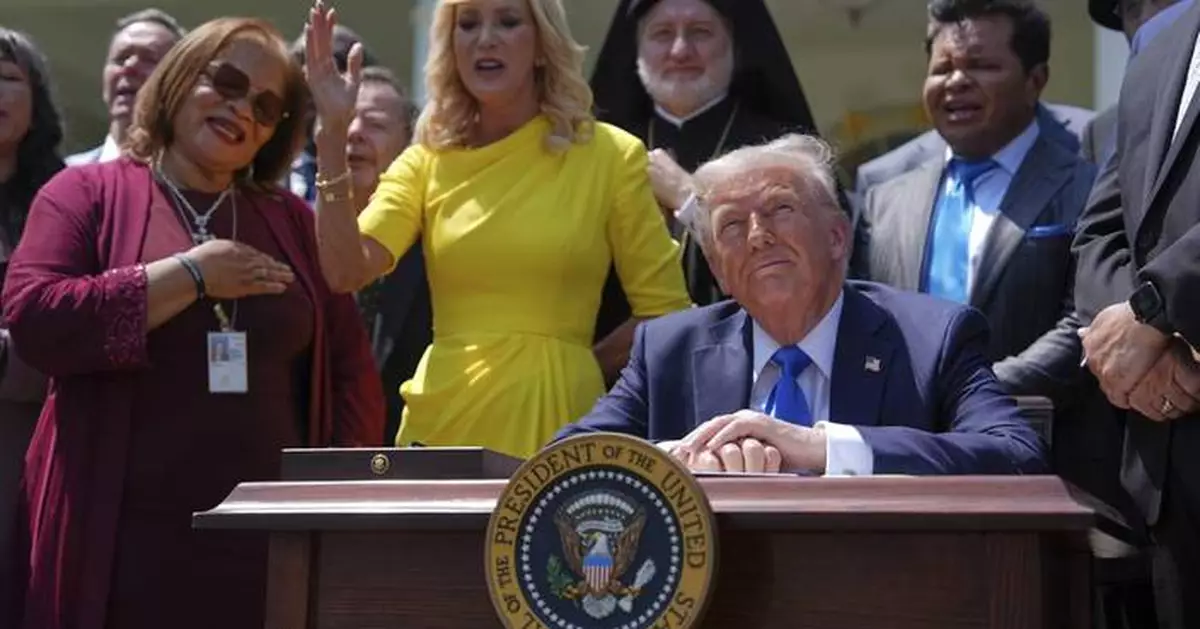 PHOTO COLLECTION: Trump-National Day of Prayer