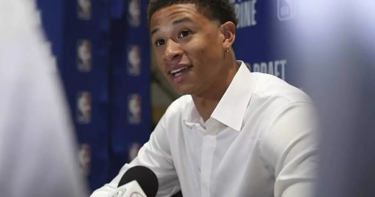 Arizona forward Carter Bryant to remain in NBA draft, where he could be a lottery pick