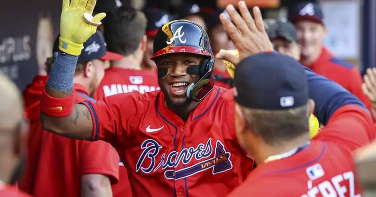 Machado homers in 9th as Padres overcome Acuña's dramatic return, beat Braves 2-1 to end 6-game skid