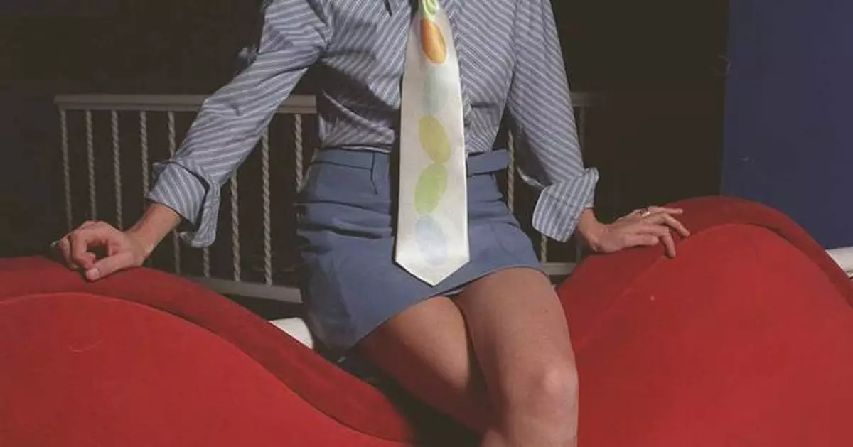 Jill Sobule, the singer-songwriter known for 'I Kissed a Girl,' has died in a fire