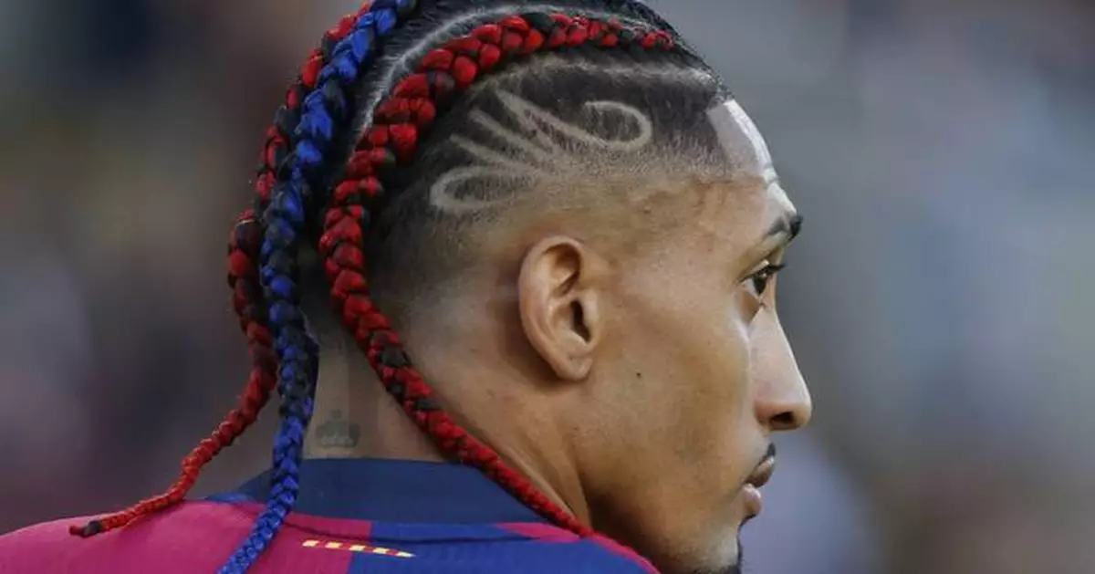 Barcelona extends Raphinha's contract to 2028 following breakthrough season