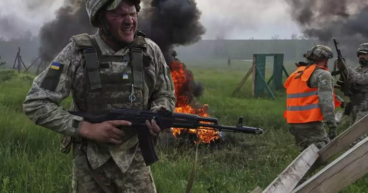 Russia seizes Ukrainian border villages as its bombing campaign slows