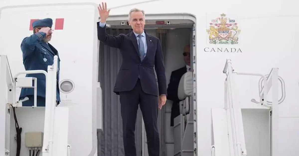 Trump, Carney faceoff in Oval Office leaves gaping differences on tariffs, 51st state