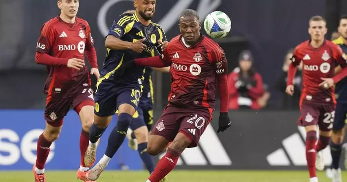 Sam Surridge scores twice in second half, leading Nashville past Toronto 2-1