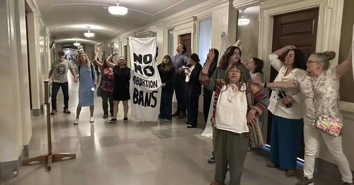 Missouri lawmakers approve referendum to repeal abortion-rights amendment