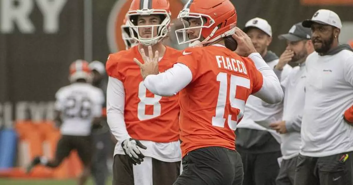 Pickett: Browns' QB competition not contentious