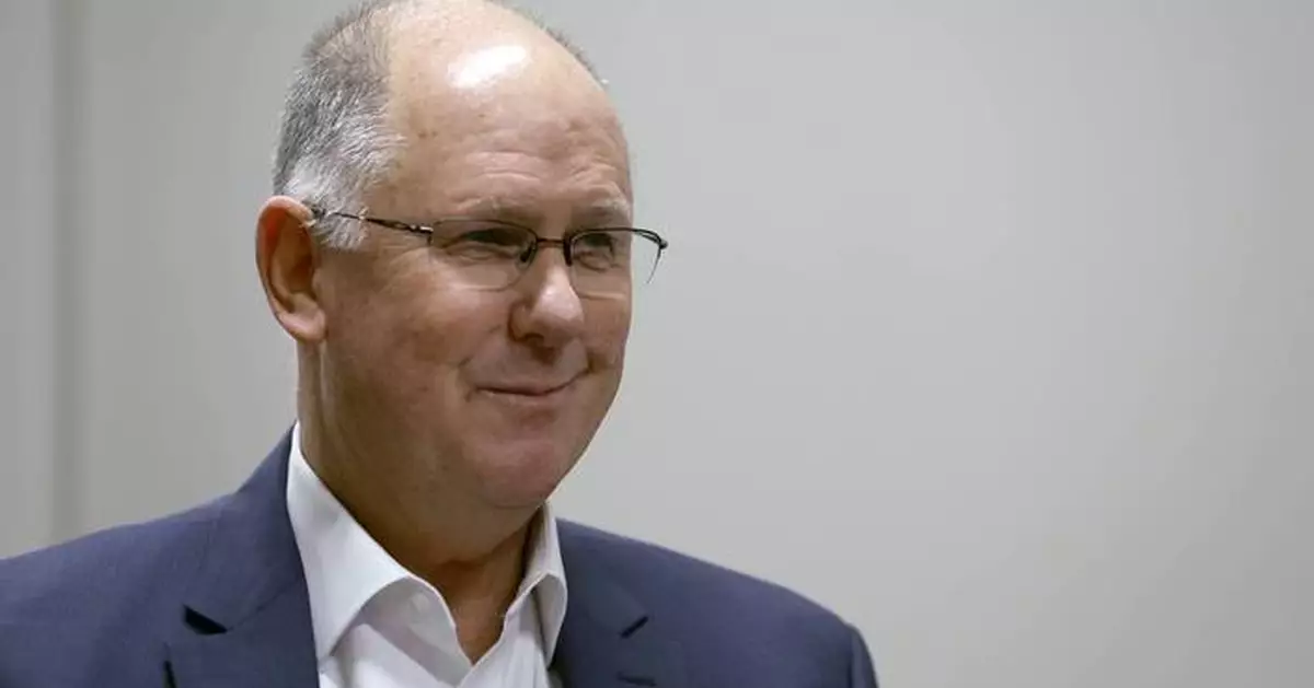 WTA chairman Simon announces retirement. He oversaw player pay increase, took heat for Saudi stance