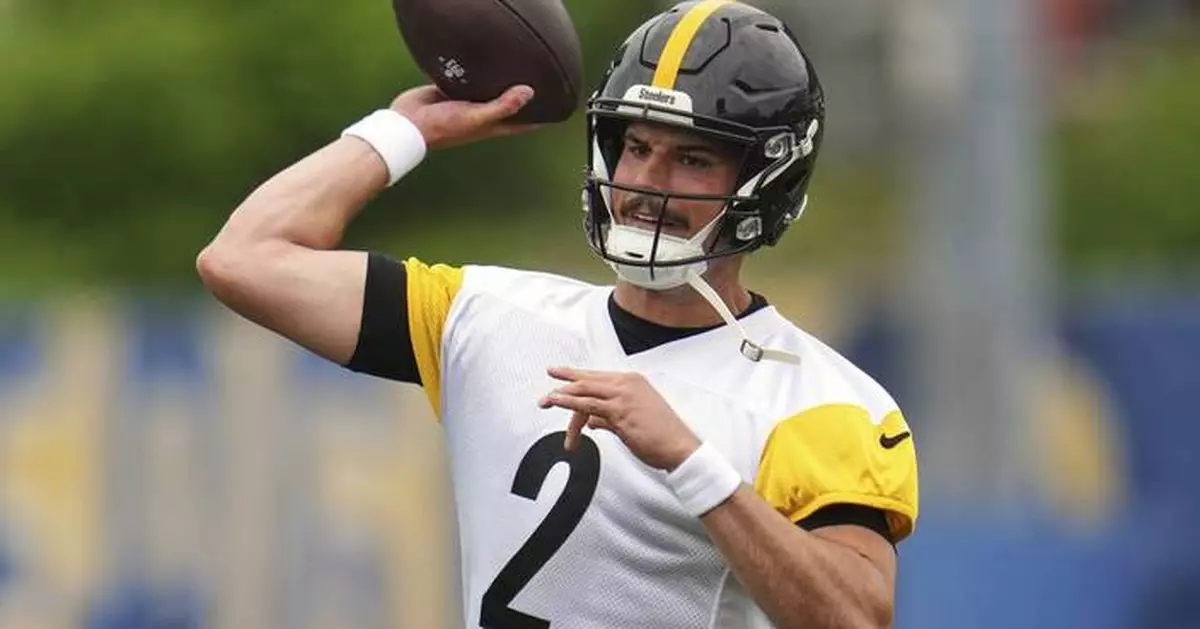 Despite the 'constant noise' surrounding Aaron Rodgers, Mason Rudolph happy to be back in Pittsburgh