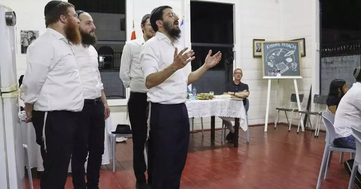 Dutch-led Suriname team digitizes 100,000 documents to preserve Jewish history in the Caribbean