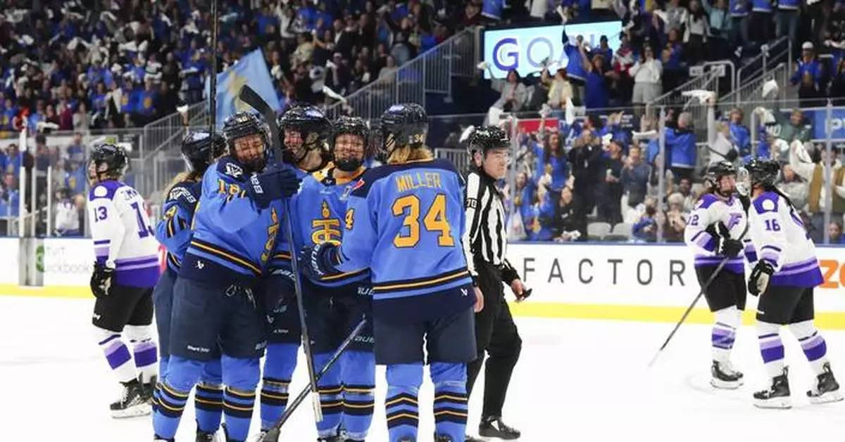 Gosling scores twice to help the Sceptres beat the Frost 3-2 in PWHL playoff opener