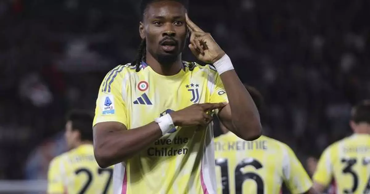 Roma and Lazio catch up with Juventus in fight for 4th place in Serie A