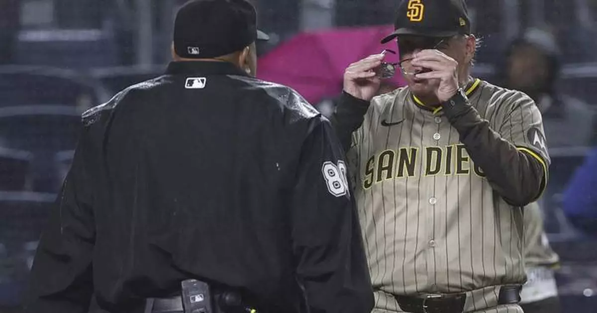 Quite a spectacle: Padres manager Mike Shildt got so mad he threw his glasses at Yankee Stadium