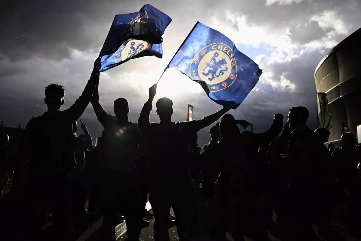 Chelsea fans arrive for the Europa Conference League final soccer match between Real Betis and Chelsea in Wroclaw, Poland, Wednesday, May 28, 2025. (AP Photo/Denes Erdos)