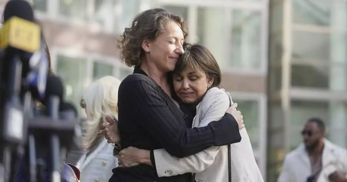 PHOTO COLLECTION: Menendez Brothers