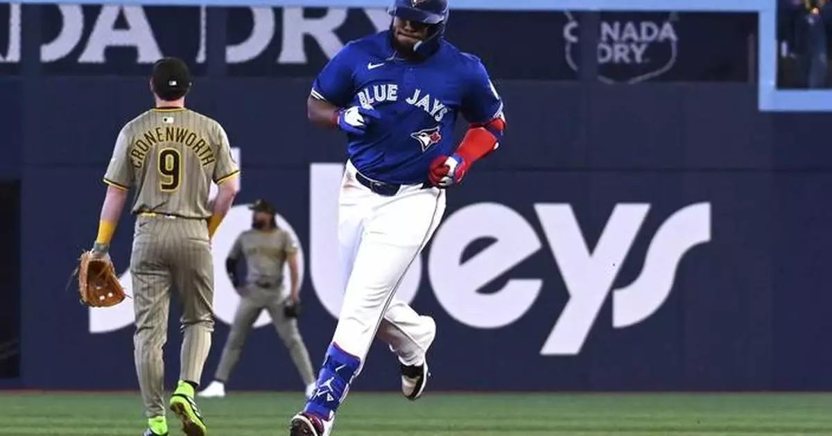 Santander and Guerrero Jr. homer as Blue Jays deal Padres 4th straight loss 3-0