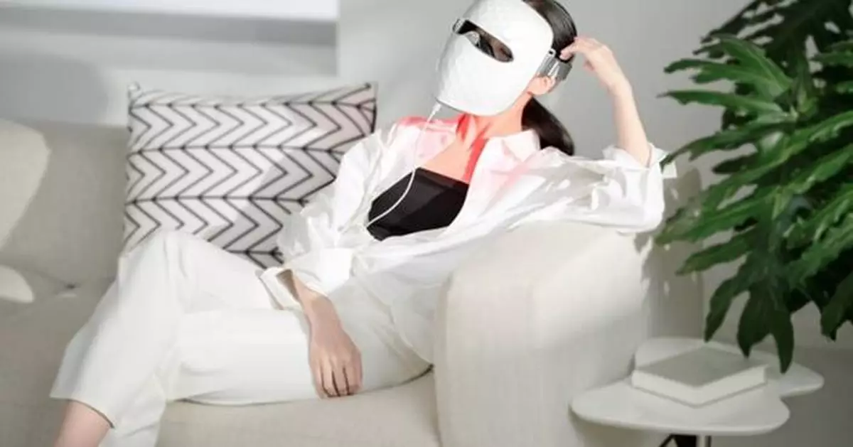 Ulike Unveils the ReGlow LED Light Therapy Mask in the US for Professional-Grade Skincare at Home