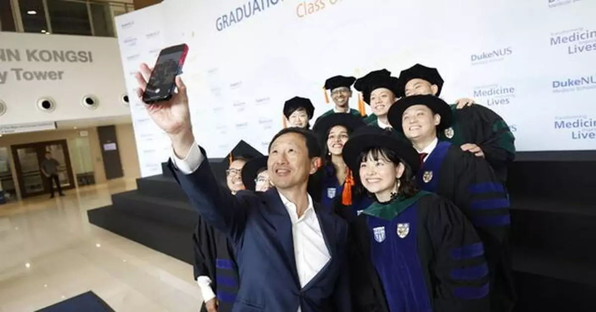 Duke-NUS celebrates 20 years of medical innovation with largest ever graduating class