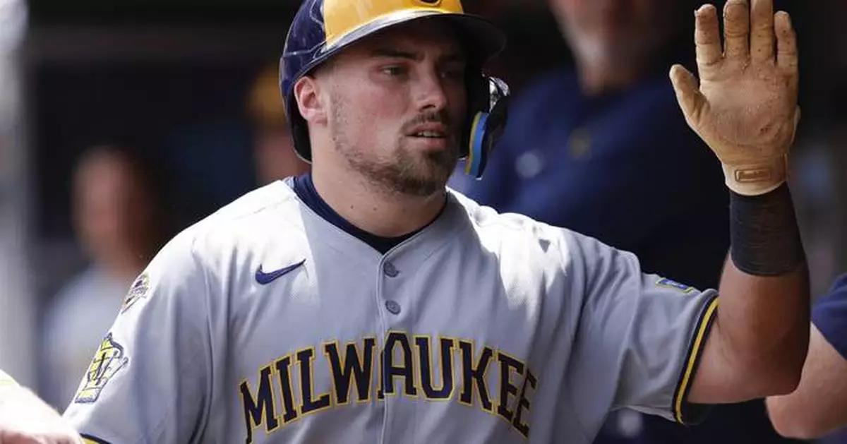 Brewers pound 17 hits to complete 3-game sweep of Twins with 9-8 win