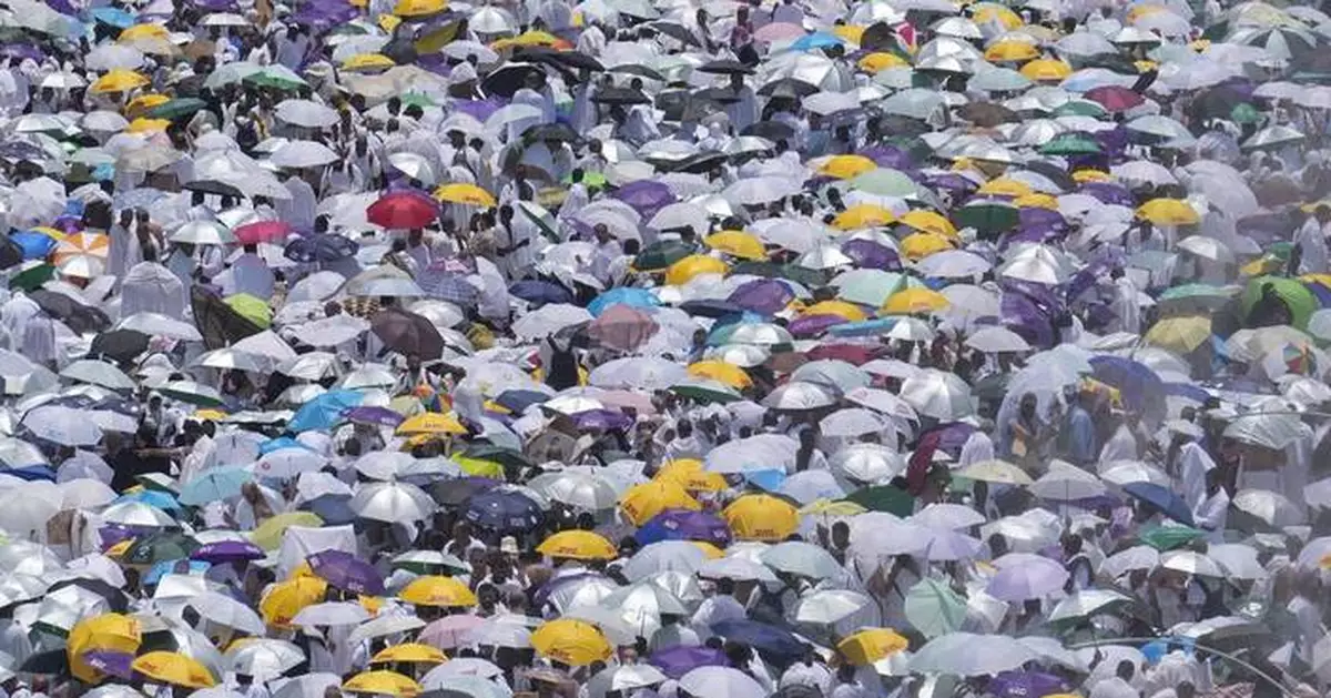 Saudi Arabia stops 269,678 Muslims without Hajj permits from entering Mecca