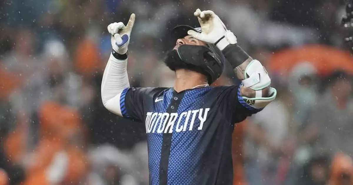 Torres, Greene lead the Tigers to rainy 11-5 victory over the Reds