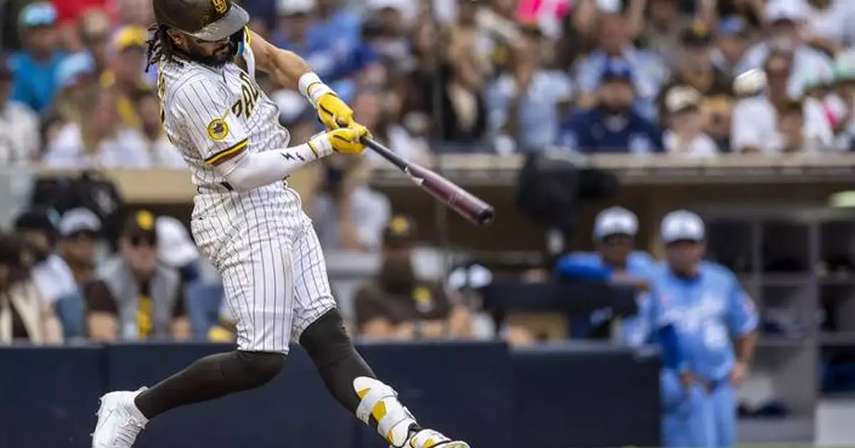 Fernando Tatis Jr. hits 3-run homer to lead Padres past Royals