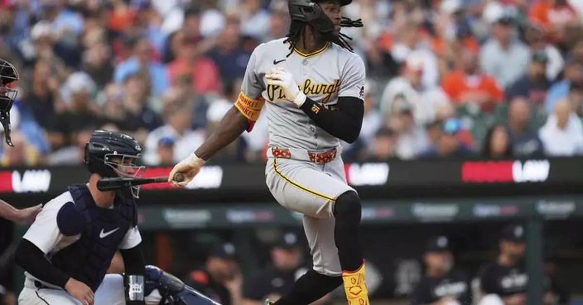 Pirates remove Cruz after he doesn't run out double-play grounder. He says he lost track of the outs