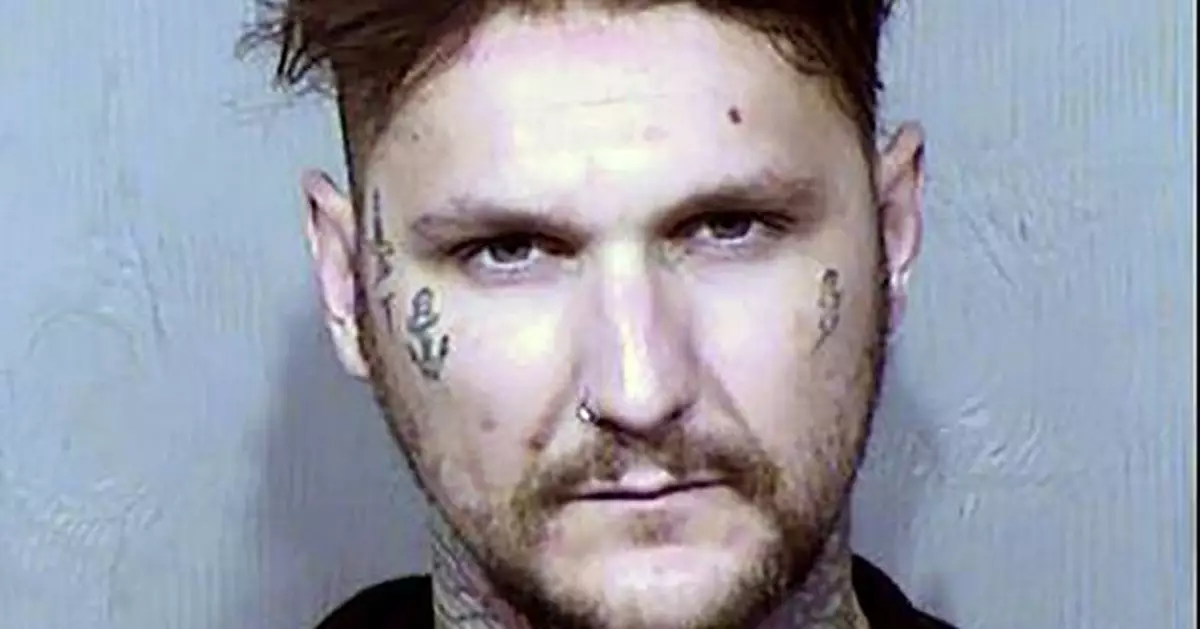 Man gets life in prison for triple killings at Phoenix apartment that was set on fire