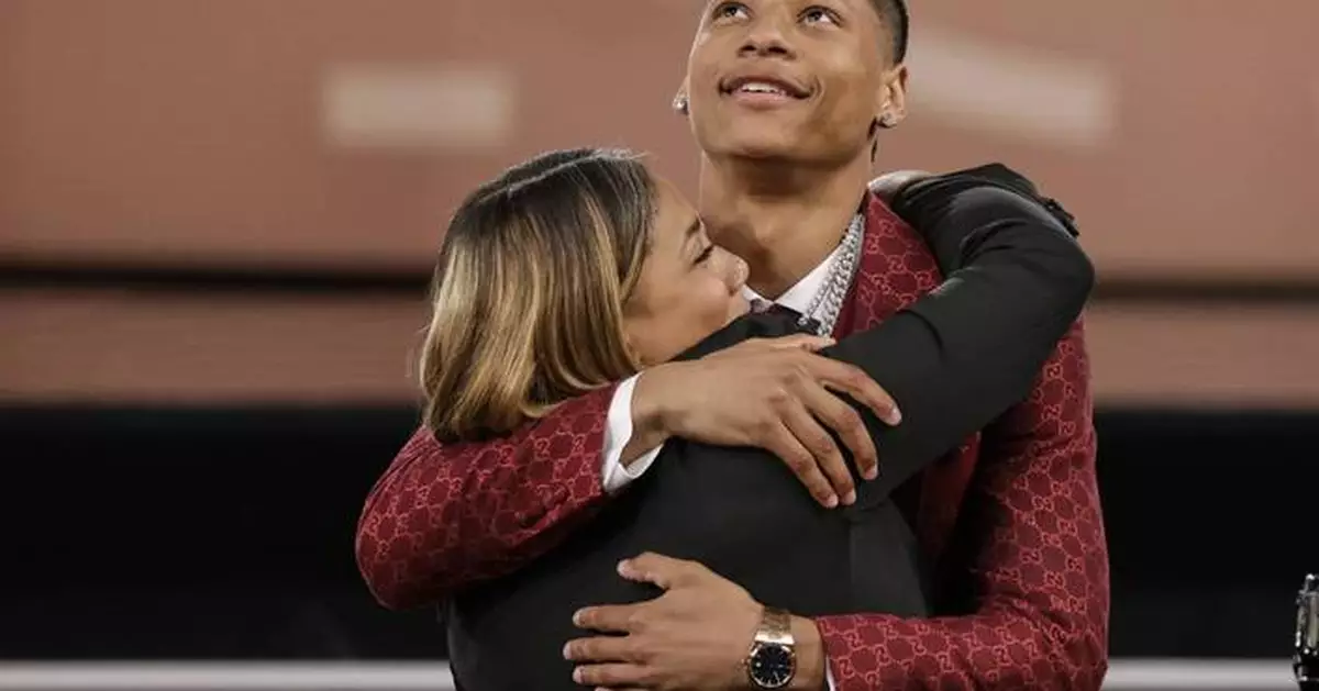 Moms take centerstage at NBA draft as sons appreciate all the effort they've put in