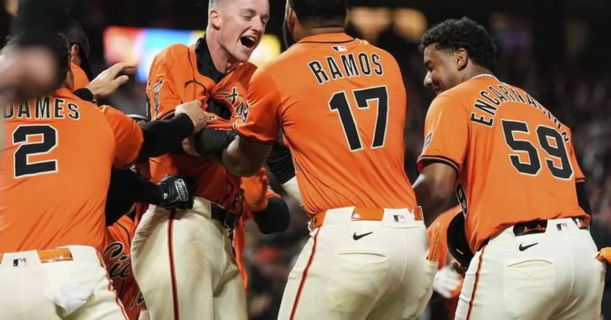 Giants beat the slumping Braves 5-4 in 10 innings on a wild pitch