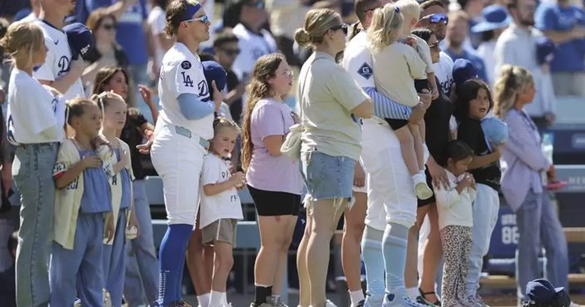 Nezza's anthem in Spanish at Dodger Stadium ignites debate over team's immigrant support
