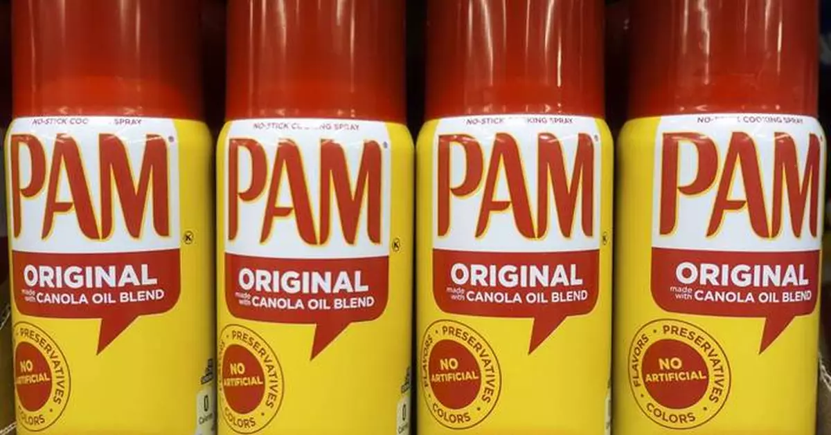 Duncan Hines parent Conagra Brands says it will phase out artificial colors