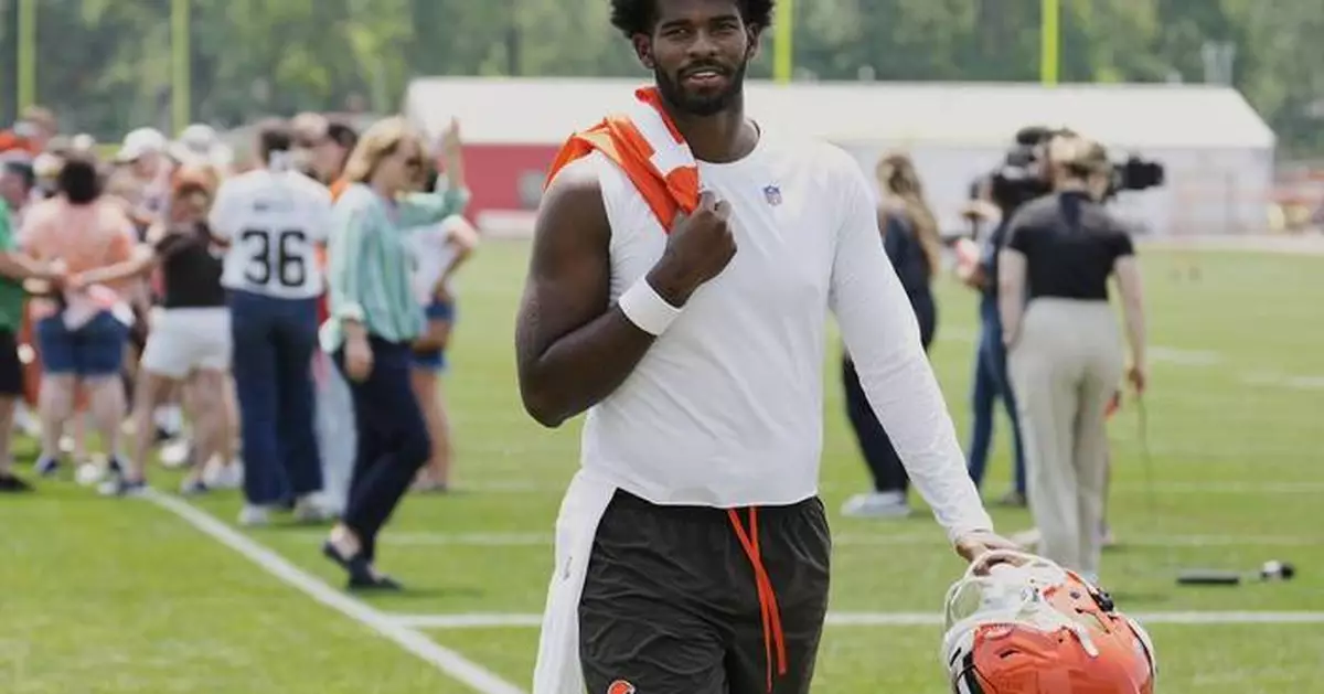 Shedeur Sanders shows promise but faces challenges in Browns' QB competition