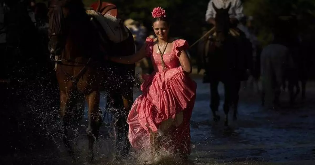 The top photos of the day by AP's photojournalists