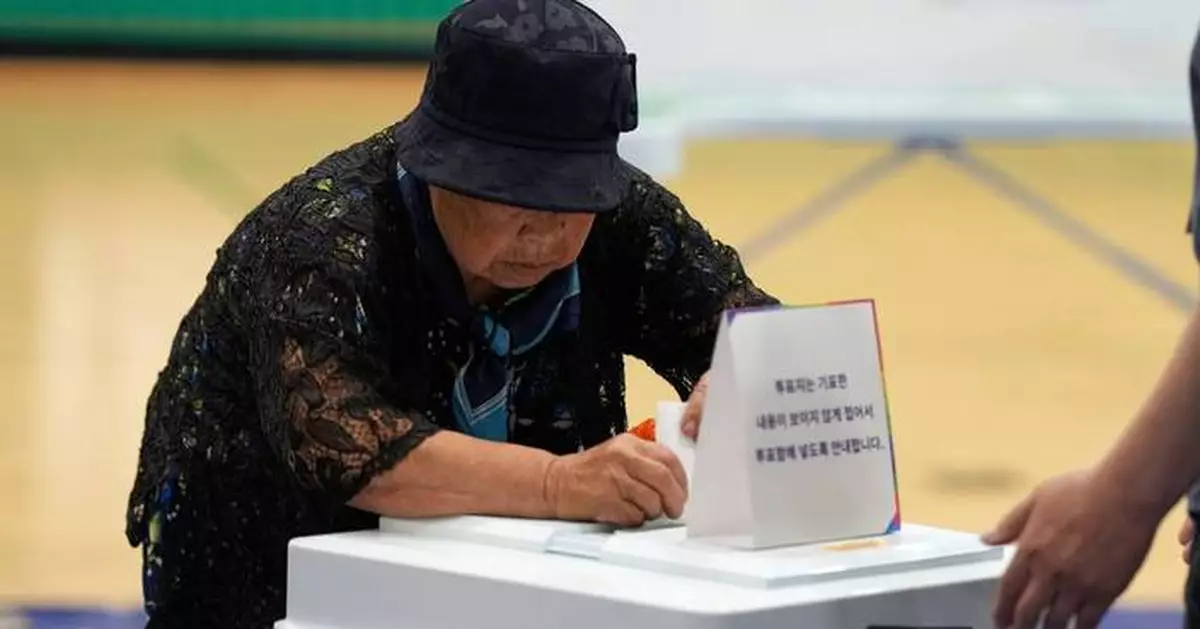 AP PHOTOS: South Korea votes for a new president