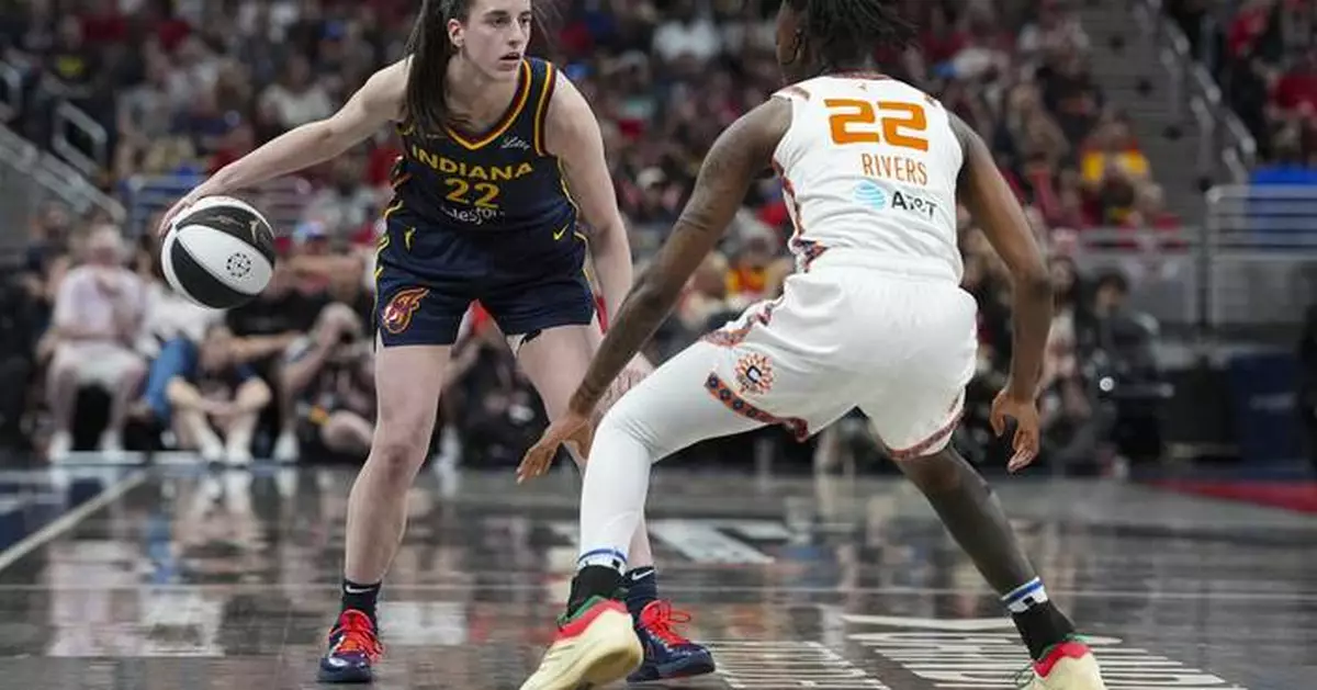 Clark scores 20 and the Fever beat the Sun to secure Commissioner’s Cup spot