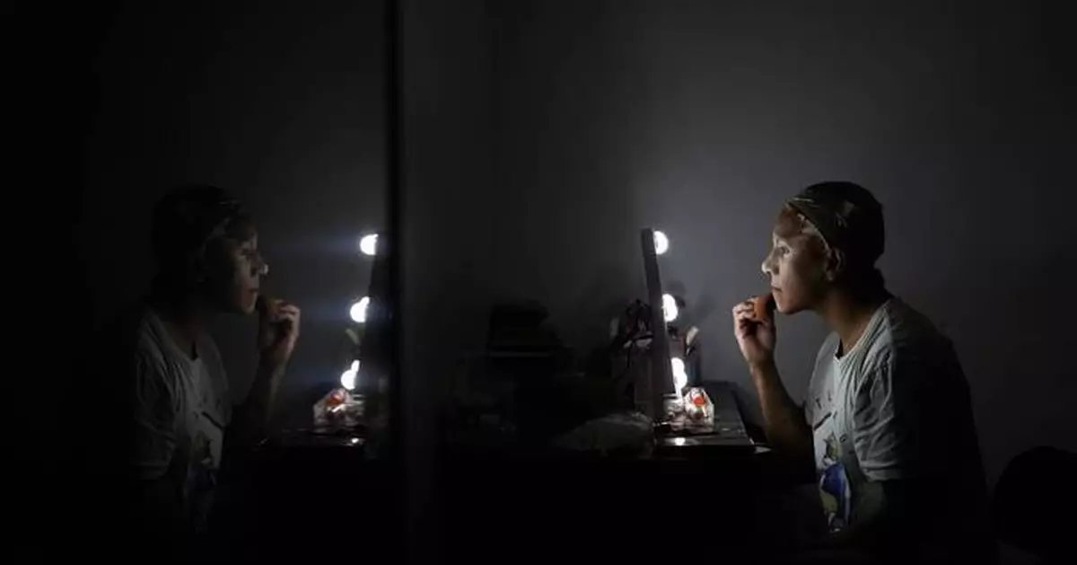 Photos of drag queens preparing to attend 'Les Miserables' at Kennedy Center, despite Trump