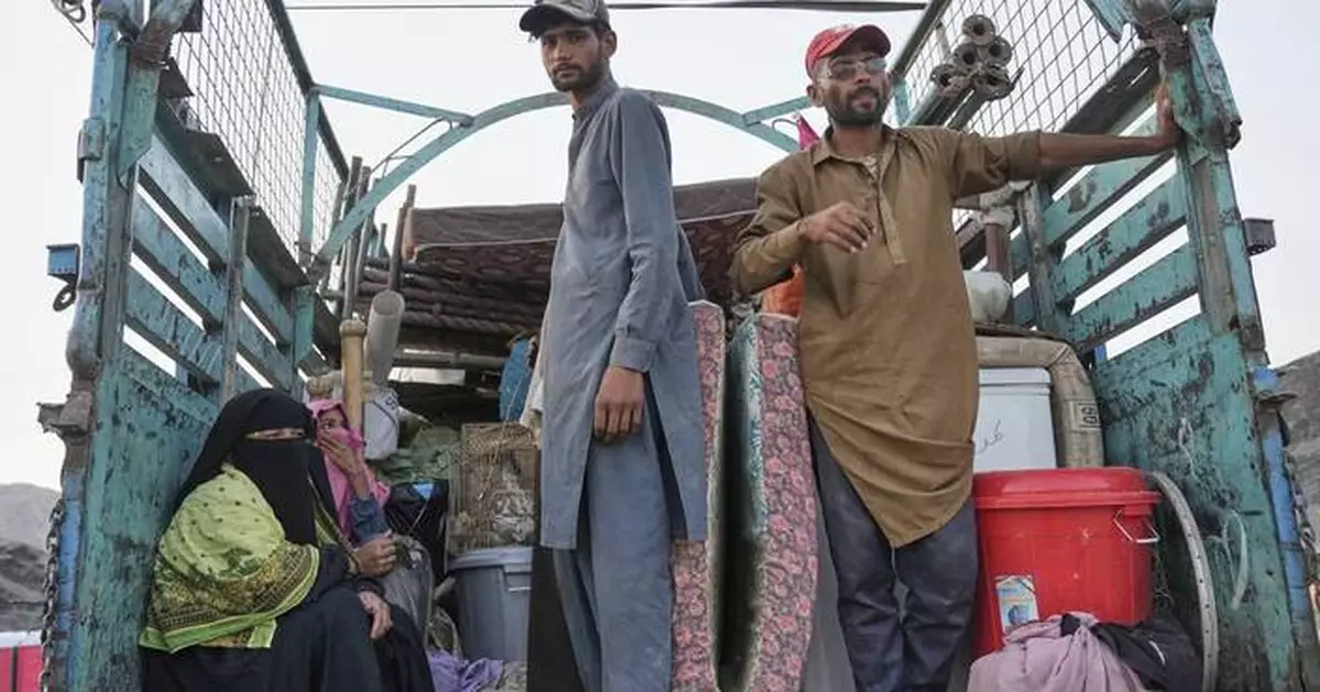 45 minutes to pack up a lifetime as Pakistan's foreigner crackdown sends Afghans scrambling