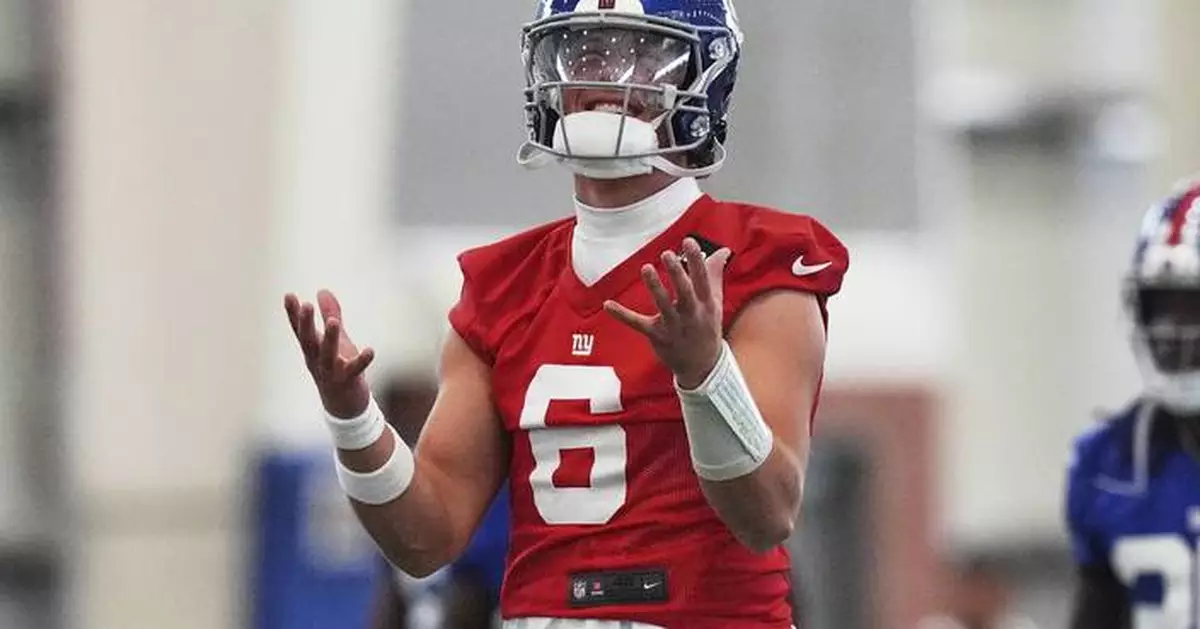 From 'Love Island' to the practice field, Jaxson Dart is already fitting in with the Giants' QBs