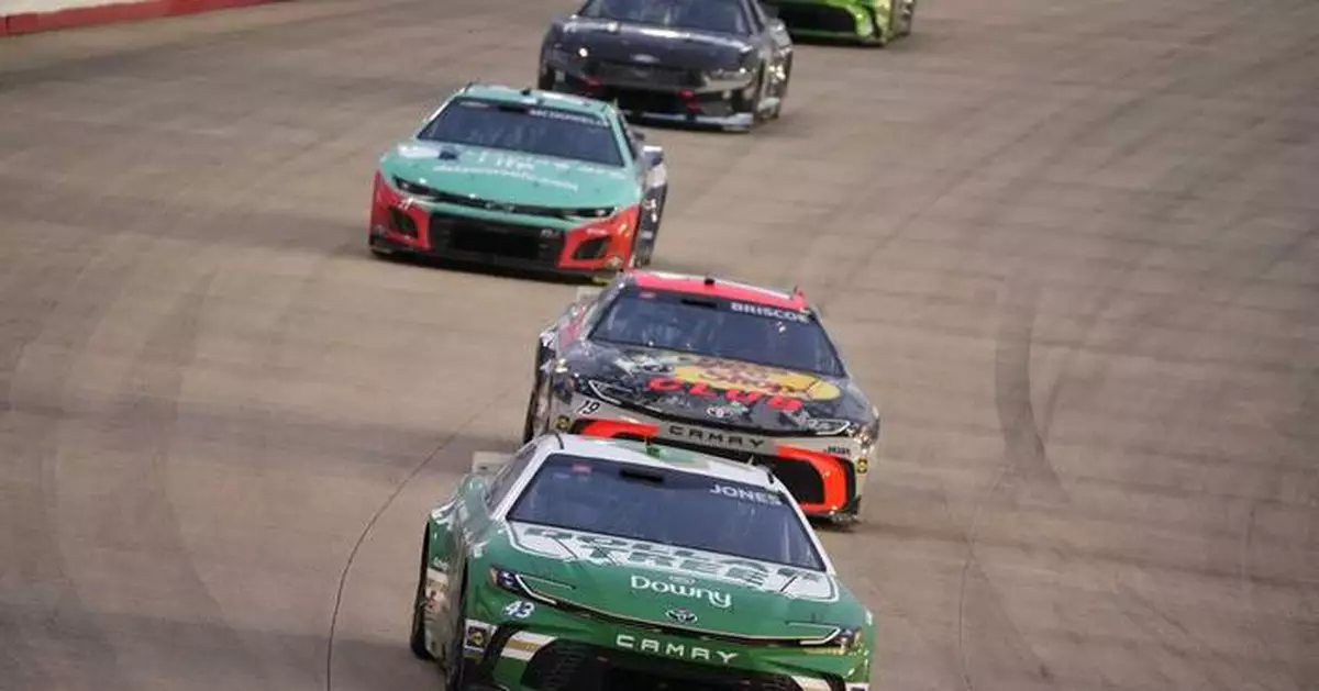 Chase Briscoe wins third straight pole and NASCAR-high 4th pole at Michigan International Speedway